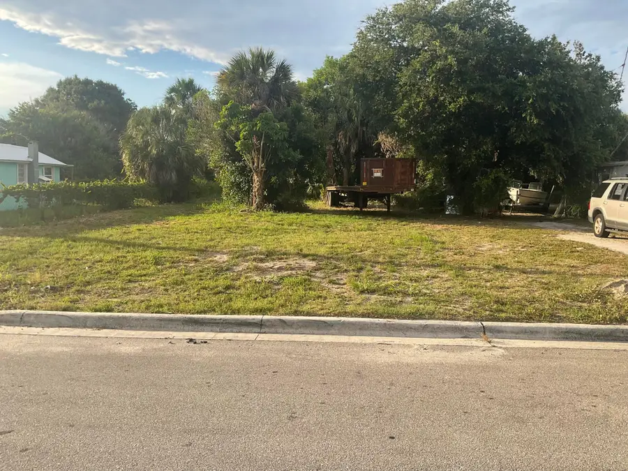 0000 Avenue L, Fort Pierce, FL 34950 - #3