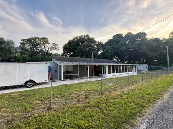 1901 S 34th Street, Fort Pierce, FL 34947
