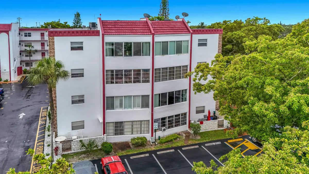 4270 NW 40th Street #401, Lauderdale Lakes, FL 33319 - #1