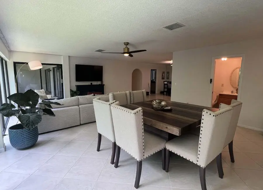 1639 Embassy Drive, West Palm Beach, FL 33401 - #3