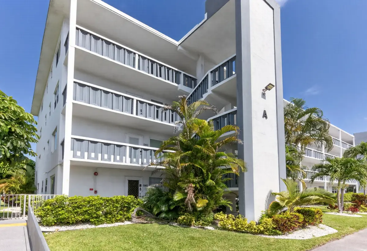 2002 Berkshire #2002, Deerfield Beach, FL 33442 - #1