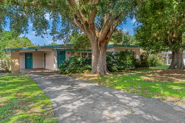 2456 Cortez Avenue, Vero Beach, FL 32960