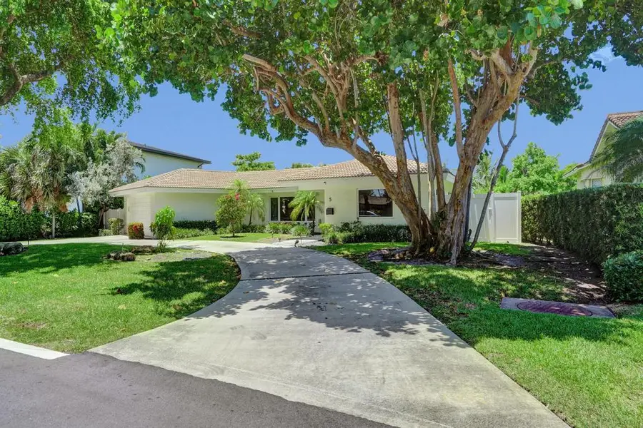 5 Gatehouse Road, Sea Ranch Lakes, FL 33308 - #2