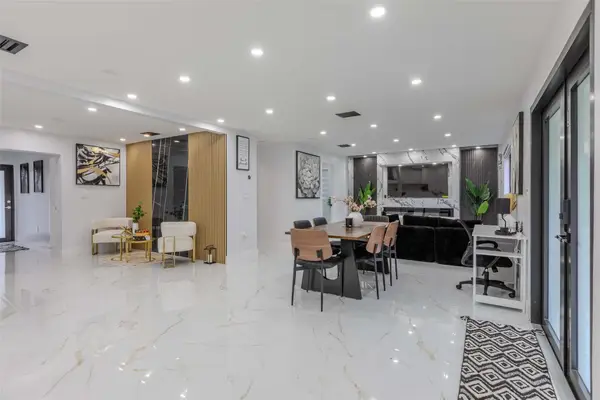 2633 NW Taft Street, Hollywood, FL 33020
