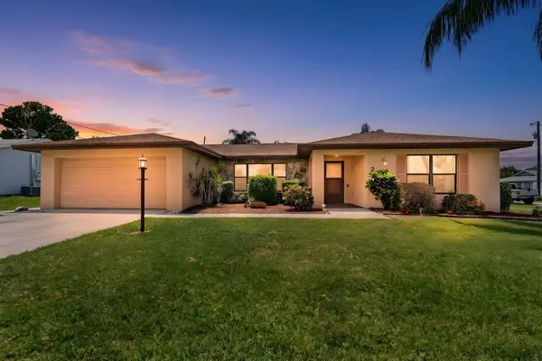 2538 SE Hallahan Street, Port St Lucie, FL 34952