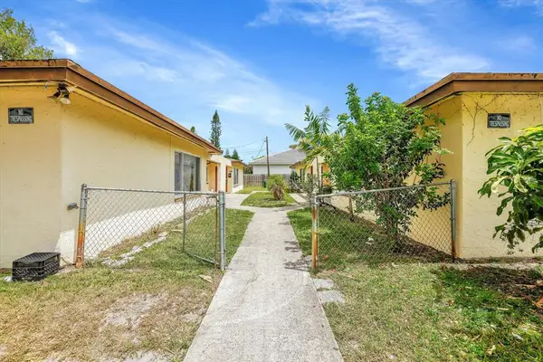 Address Withheld By Seller, Lauderhill, FL 33313