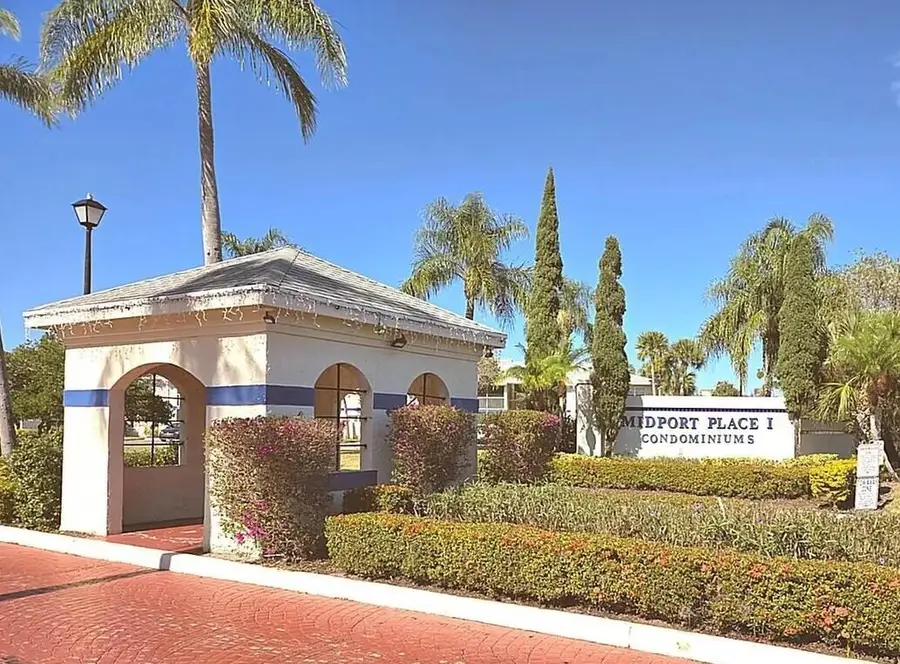 1531 SE Royal Green Circle #Unit 207, Port Saint Lucie, FL 34952 - #3