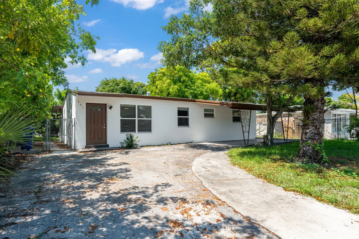 261 NE 22nd Street, Pompano Beach, FL 33060 - #1