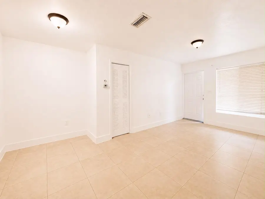 990 NW 1st Street #Apt 1, Miami, FL 33128 - #3