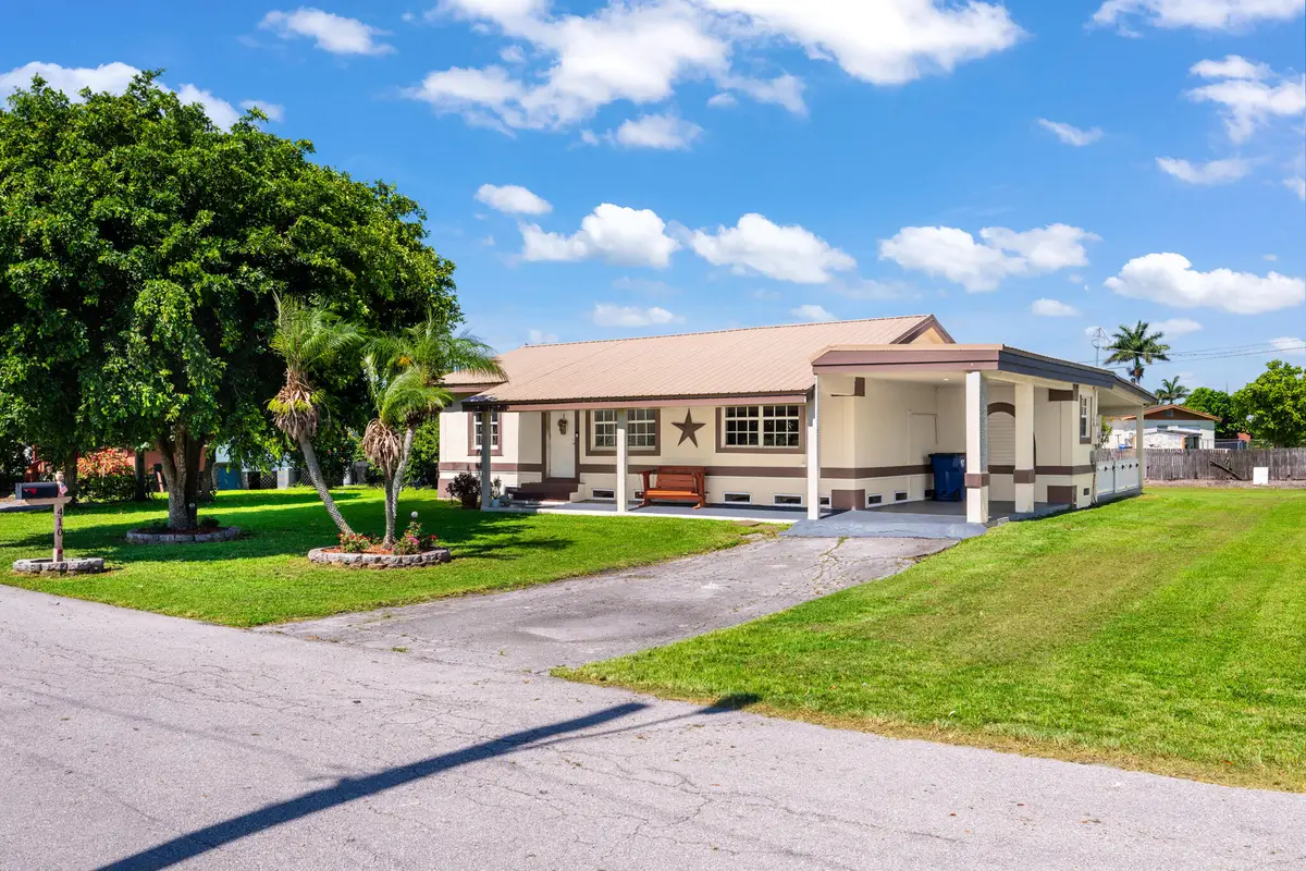410 SE 4th Avenue, South Bay, FL 33493 - #1