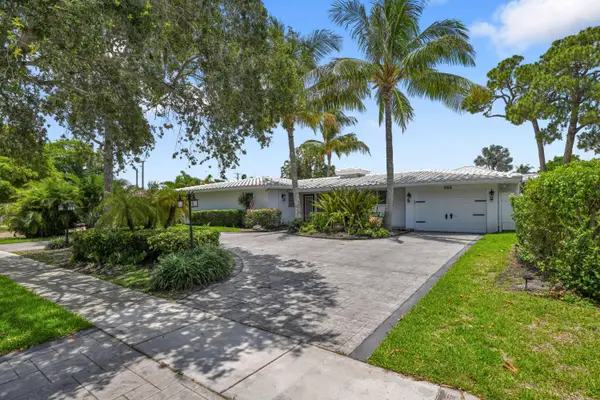 901 SE 12th Avenue, Deerfield Beach, FL 33441