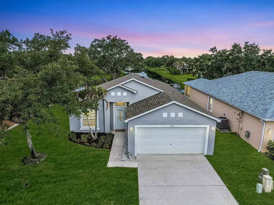 966 E 13th Square, Vero Beach, FL 32960 - #3