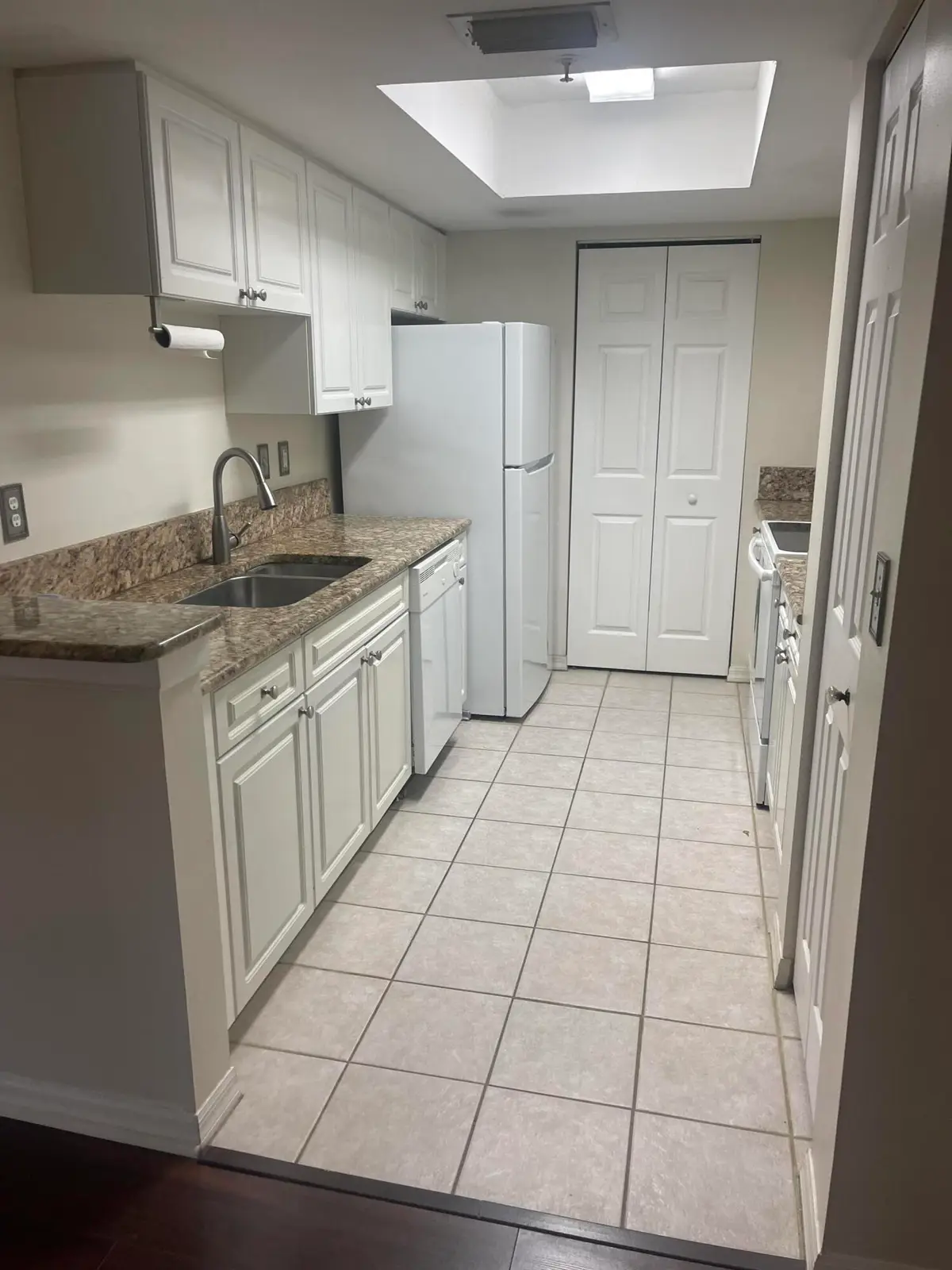 400 N Crestwood Ct Court N #417, Royal Palm Beach, FL 33411 - #1