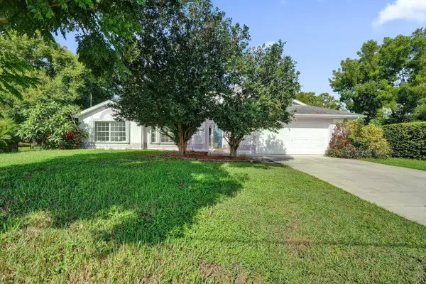 1212 SE Petunia Avenue, Port St Lucie, FL 34952