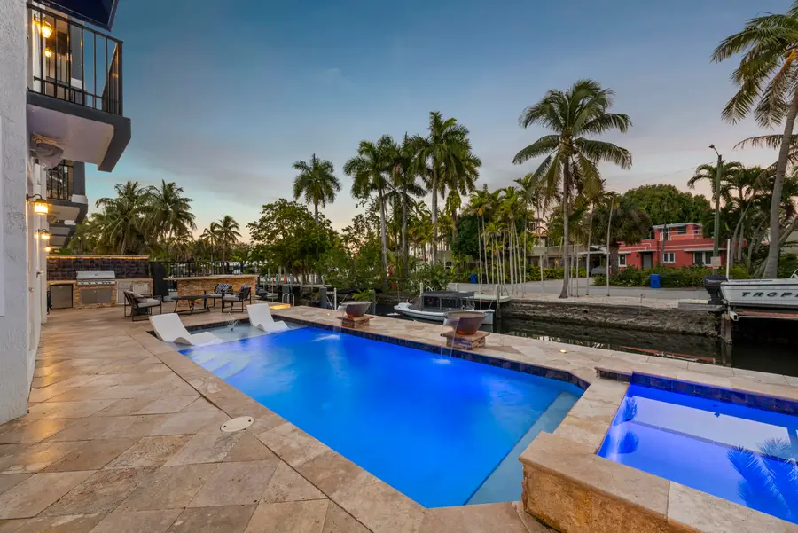 208 SE 10th Terrace, Fort Lauderdale, FL 33301 - #3