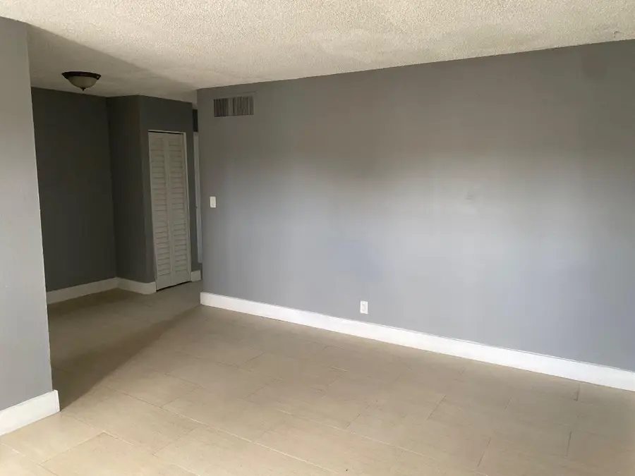4800 NW 24th Court #D117, Lauderdale Lakes, FL 33313 - #3