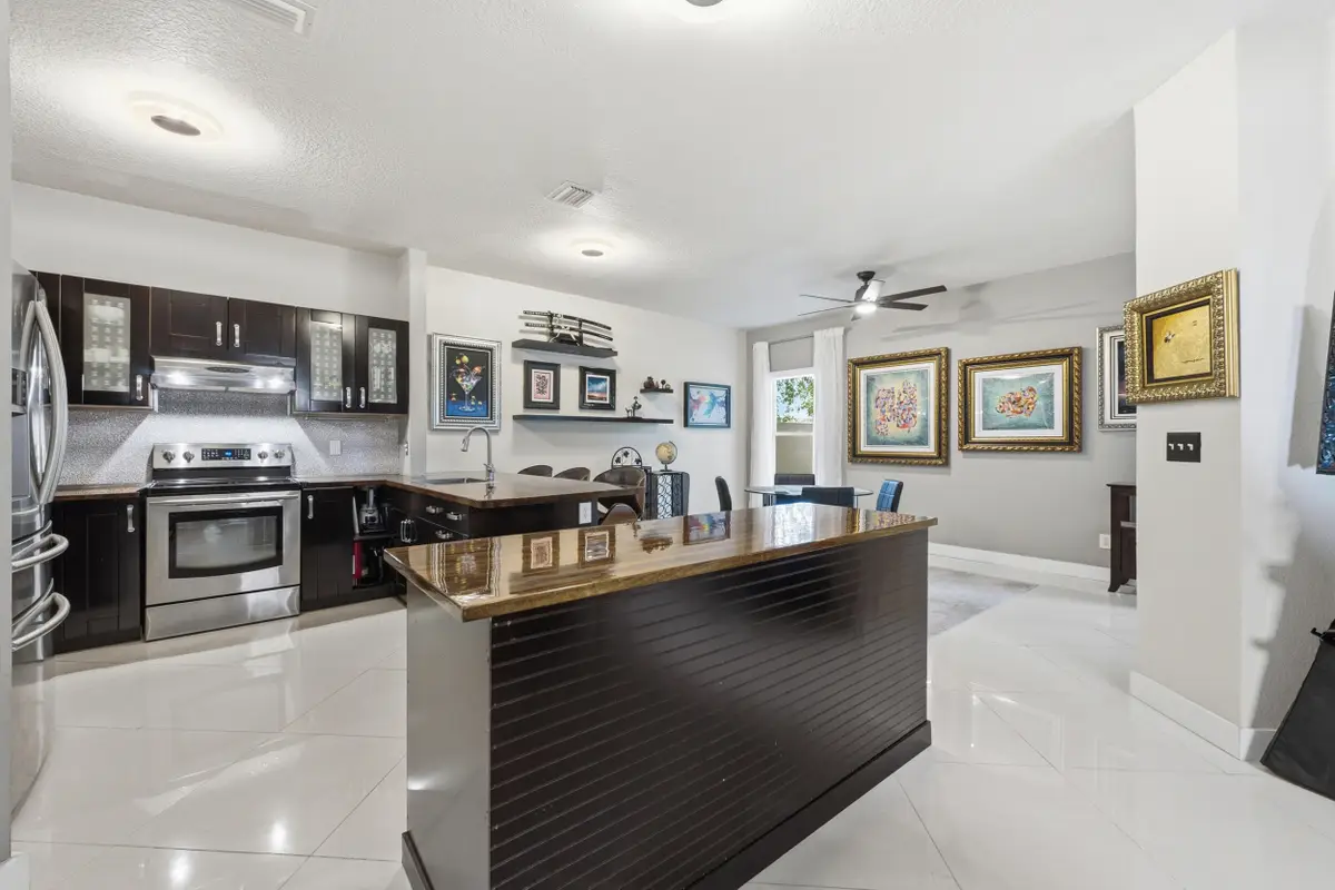 5673 NW 117th Avenue, Coral Springs, FL 33076 - #1