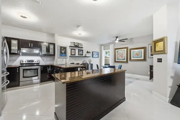 5673 NW 117th Avenue, Coral Springs, FL 33076