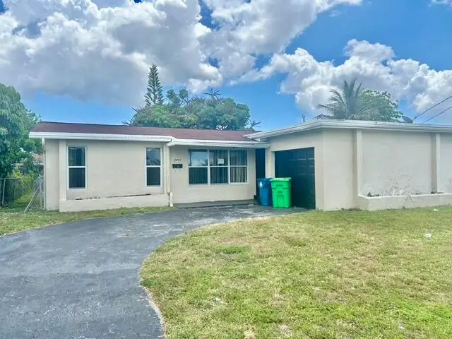 2400 NW 85th Avenue, Sunrise, FL 33322 - #1