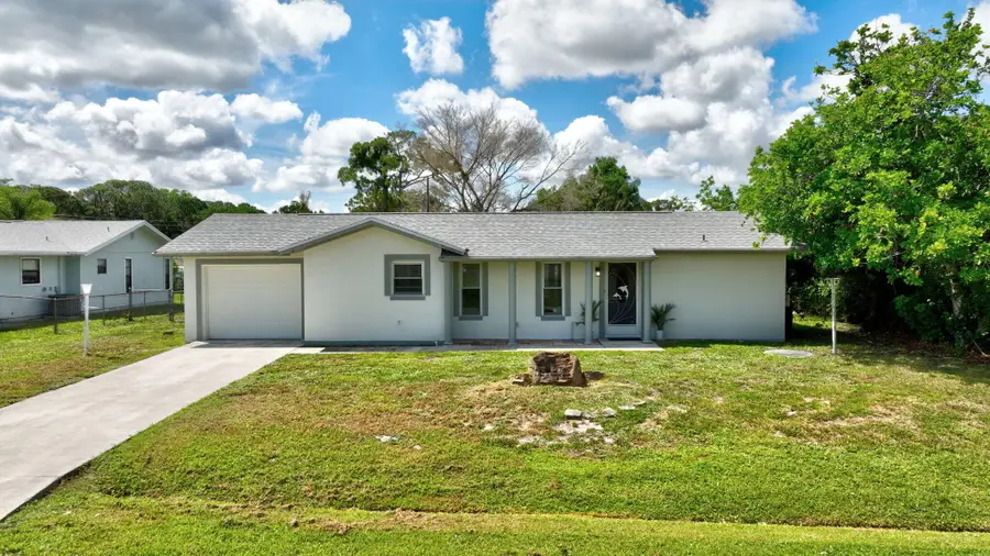 592 SW Banks Terrace, Port Saint Lucie, FL 34953 - #2
