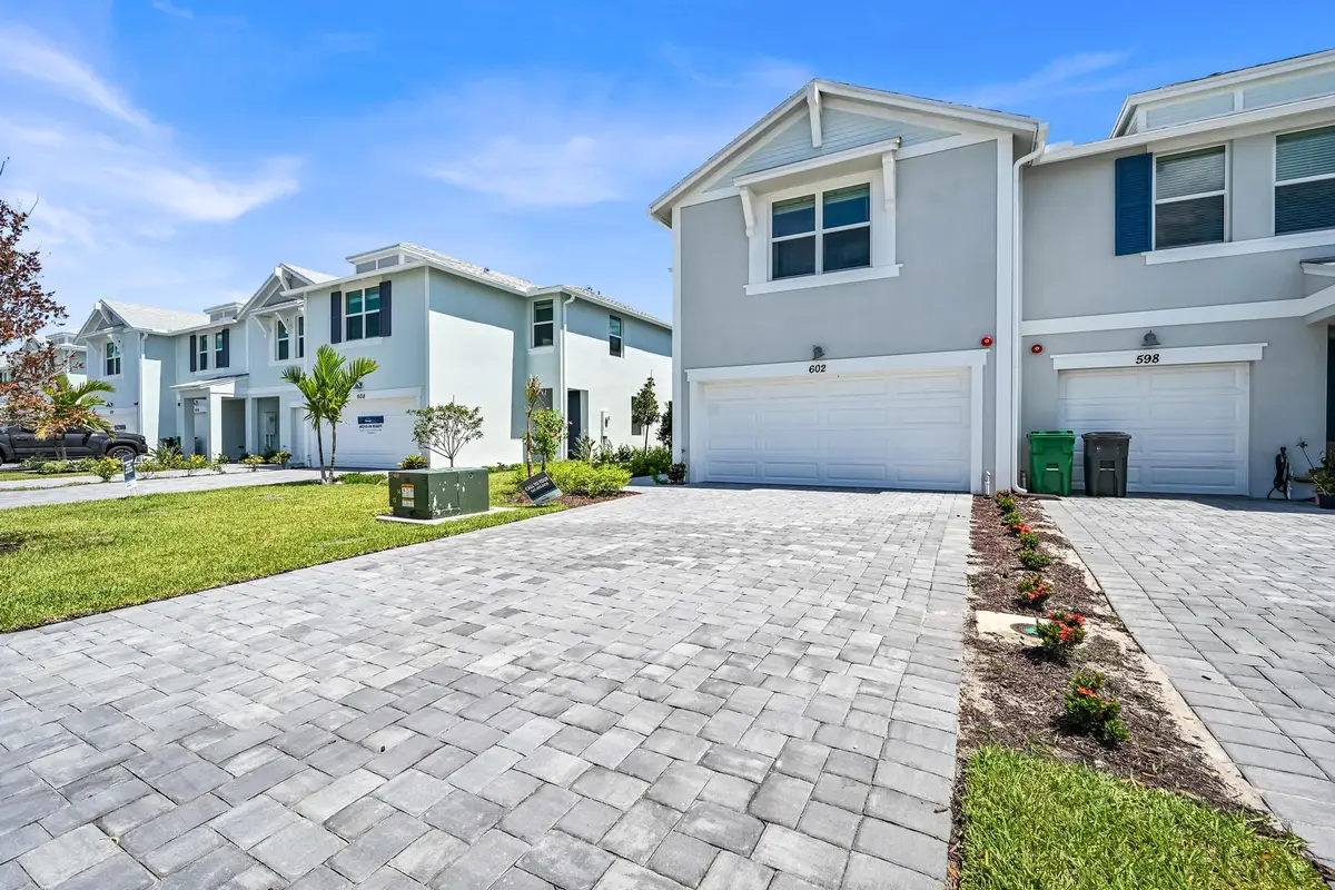 636 Salisbury Circle, Fort Pierce, FL 34982 - #1