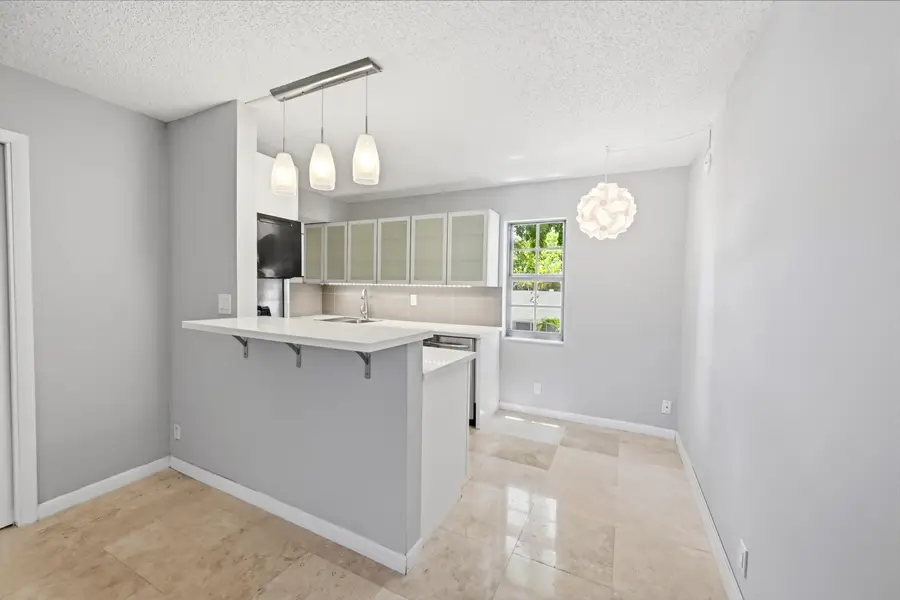 905 NE 28th Street #206, Wilton Manors, FL 33334 - #2