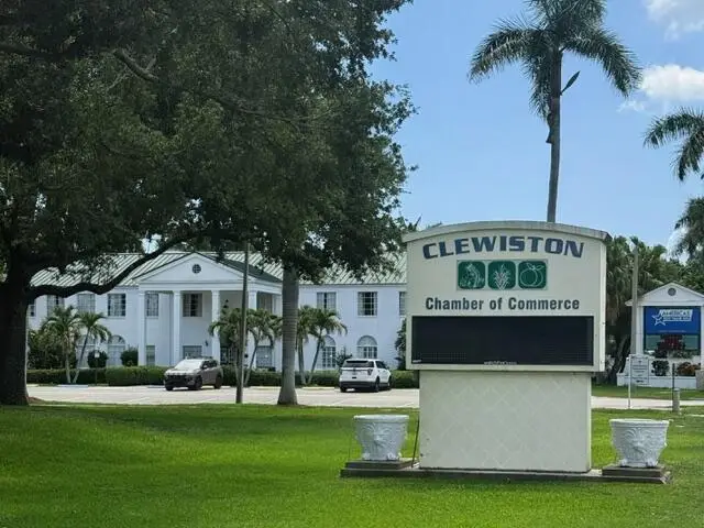 355 N Olivo Street, Clewiston, FL 33440 - #1