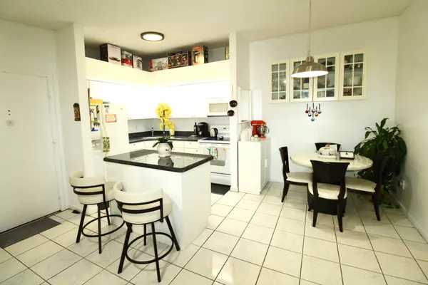 9342 S Belfort Circle #214, Tamarac, FL 33321