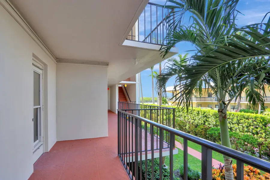 225 Beach Road #204, Tequesta, FL 33469 - #3