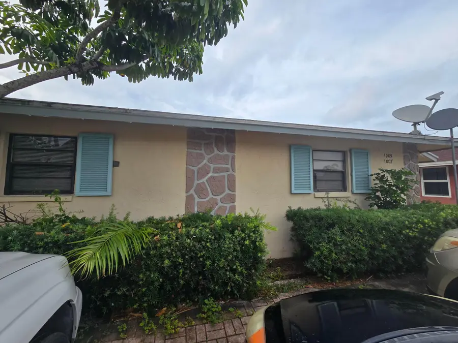 1005 Green Street, West Palm Beach, FL 33405 - #3