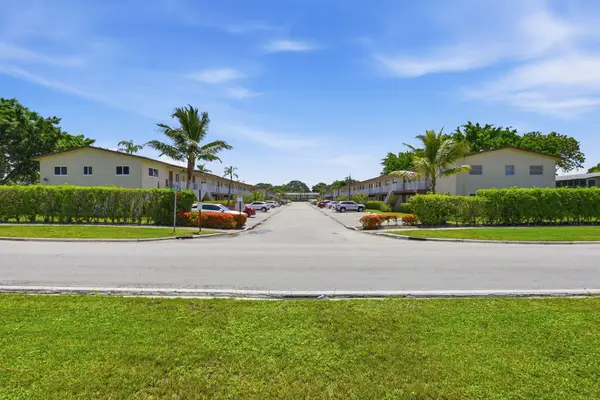 7505 NW 5th Place #203, Margate, FL 33063