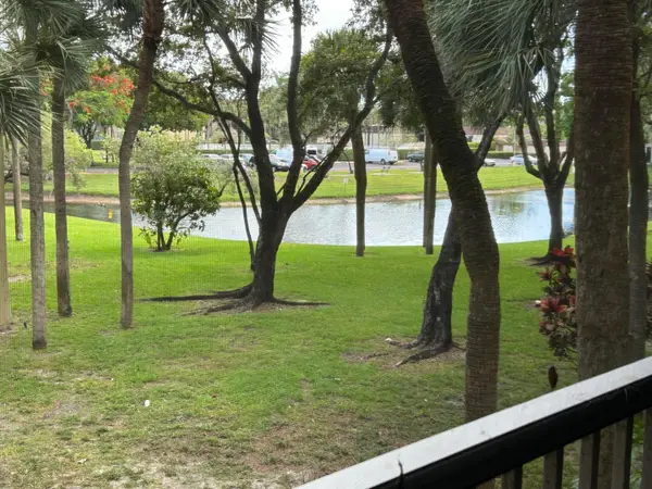 3301 NW 47th Terrace #210, Lauderdale Lakes, FL 33319