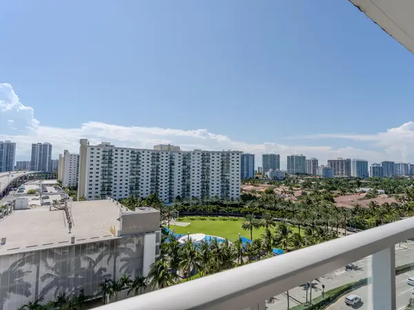 19201 Collins Avenue #1038, Sunny Isles Beach, FL 33160