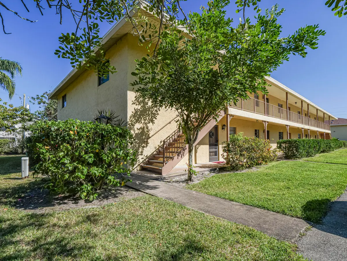 400 18th Street #G2, Vero Beach, FL 32960 - #1