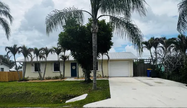 1918 SE Monroe Street, Stuart, FL 34997