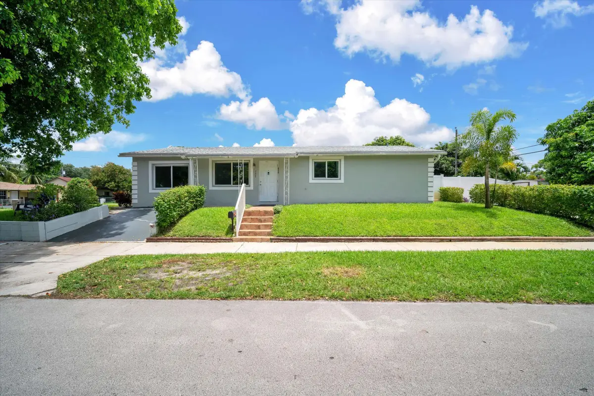 7321 Cody Street, Hollywood, FL 33024 - #1