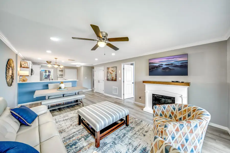 154 Lake Dora Drive, West Palm Beach, FL 33411 - #3