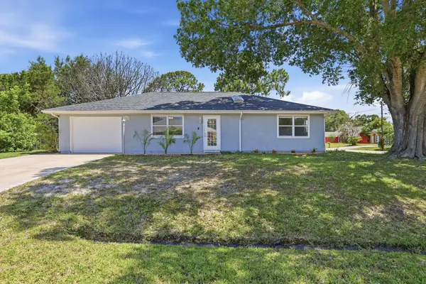 580 SW Duval Avenue, Port St Lucie, FL 34983