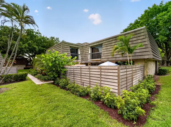 1519 15th Terrace, Palm Beach Gardens, FL 33418