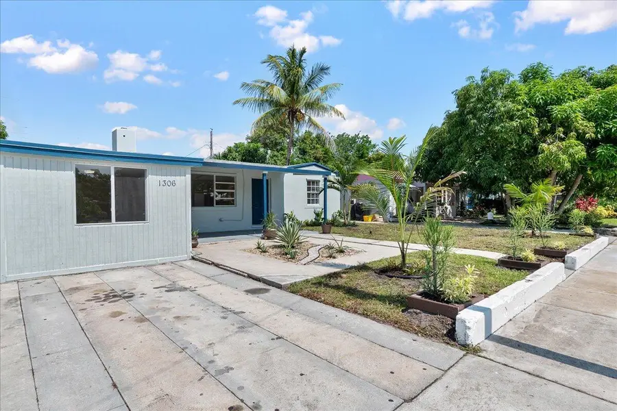 1306 S C Terrace, Lake Worth Beach, FL 33460 - #2