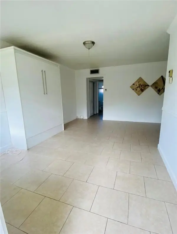 1450 Atlantic Shores Boulevard #212, Hallandale Beach, FL 33009