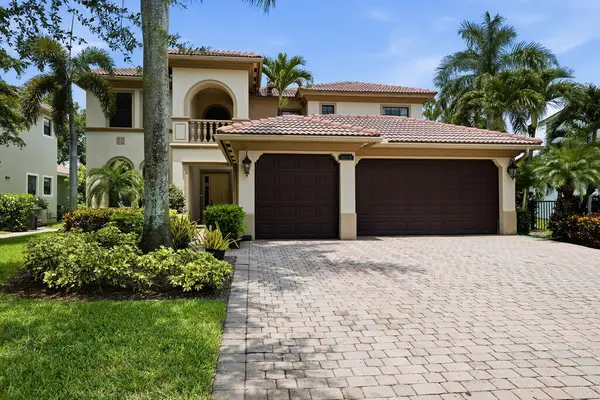 8105 Ferentino Pass, Delray Beach, FL 33446