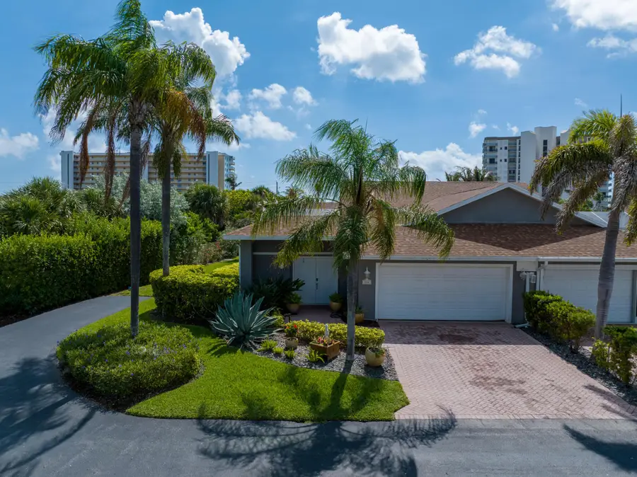 3268 Lakeshore Drive, Hutchinson Island, FL 34949 - #2