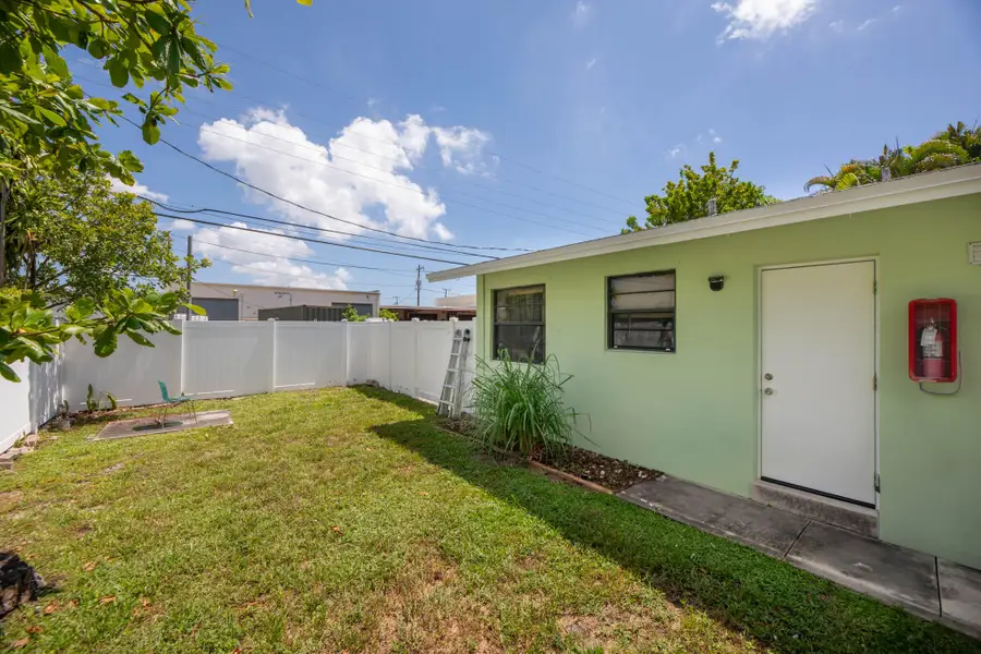 805 NE 40th Street #1-3, Oakland Park, FL 33334 - #2