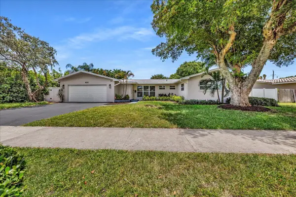 611 N Highland Drive, Hollywood, FL 33021