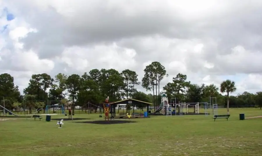 324 Pine Cone Avenue, Clewiston, FL 33440 - #3