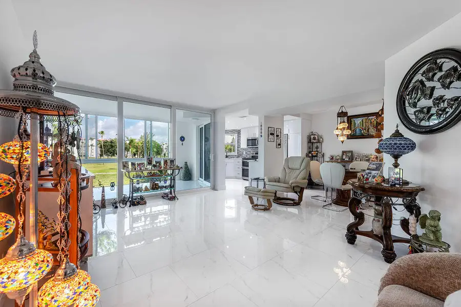 3661 Via Poinciana Road #206, Lake Worth, FL 33461 - #2