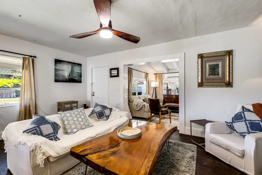 609 S Arnold Avenue, Lantana, FL 33462 - #3