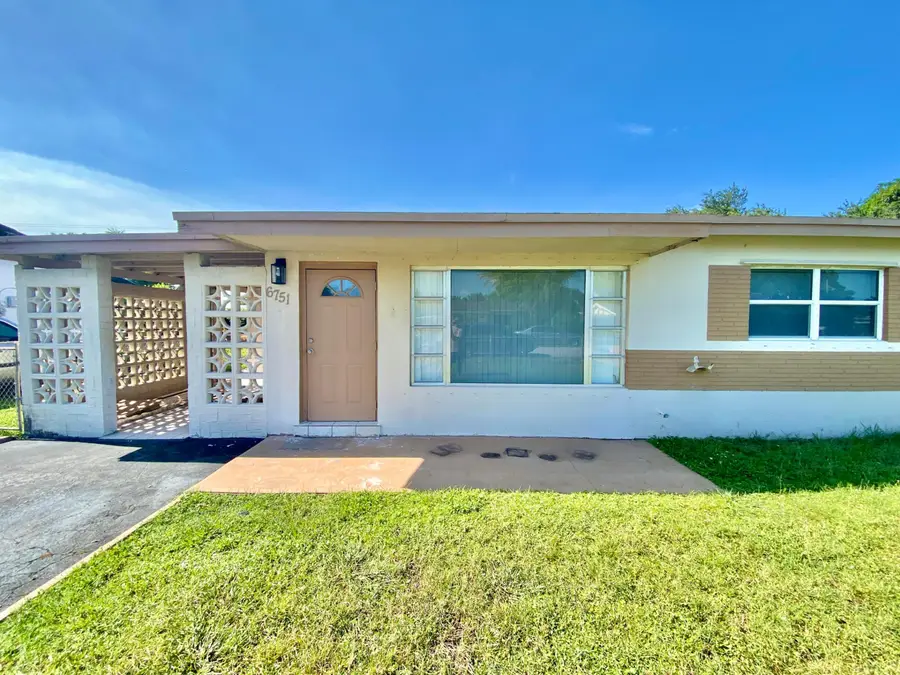 6751 Liberty Street, Hollywood, FL 33024 - #2