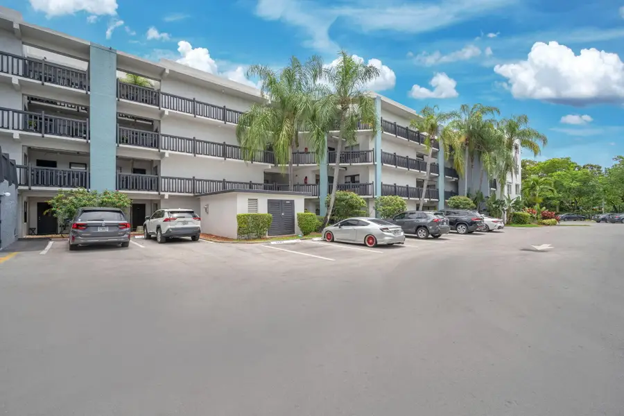 1021 Mockingbird Lane #303, Plantation, FL 33324 - #2